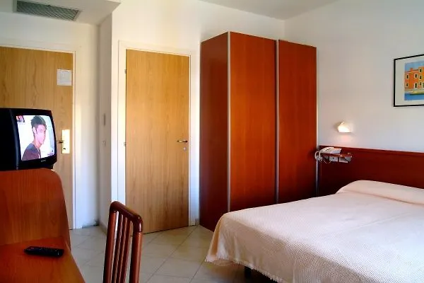 Tamanco Otel Rimini İtalya